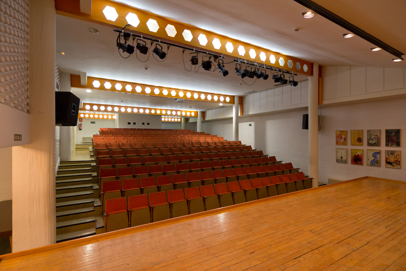 Empresas de limpieza de tapicería en colegios en Cantabria